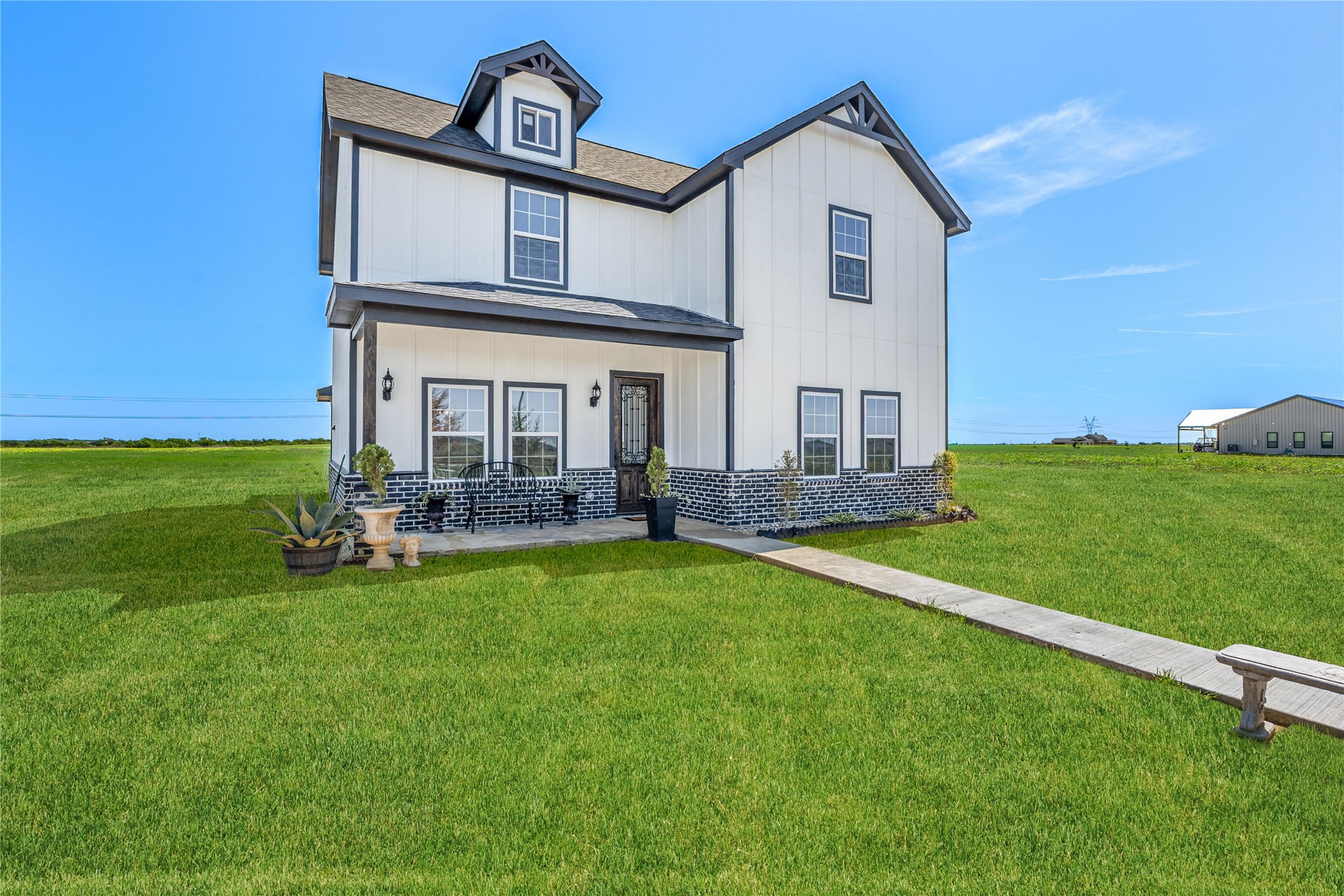 505 Farmer Road Ennis TX 75119