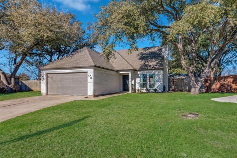 7613 Honeybee Court Fort Worth TX 76137