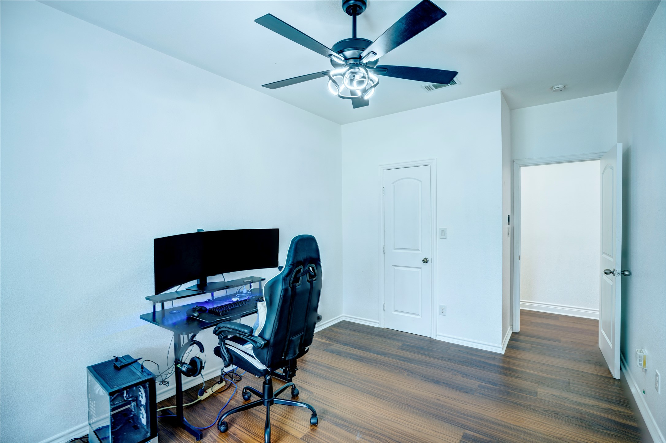 3101 Angle Avenue Fort Worth TX 76106