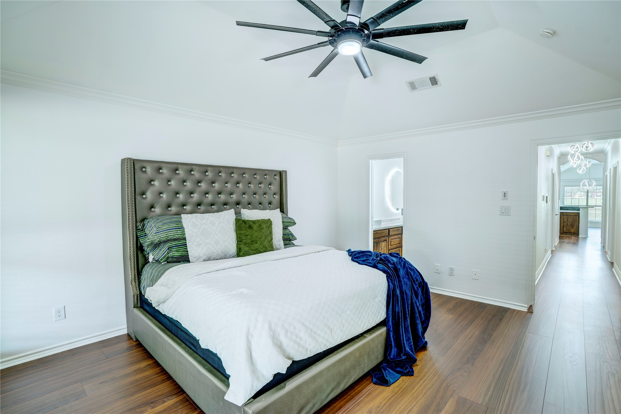 3101 Angle Avenue Fort Worth TX 76106