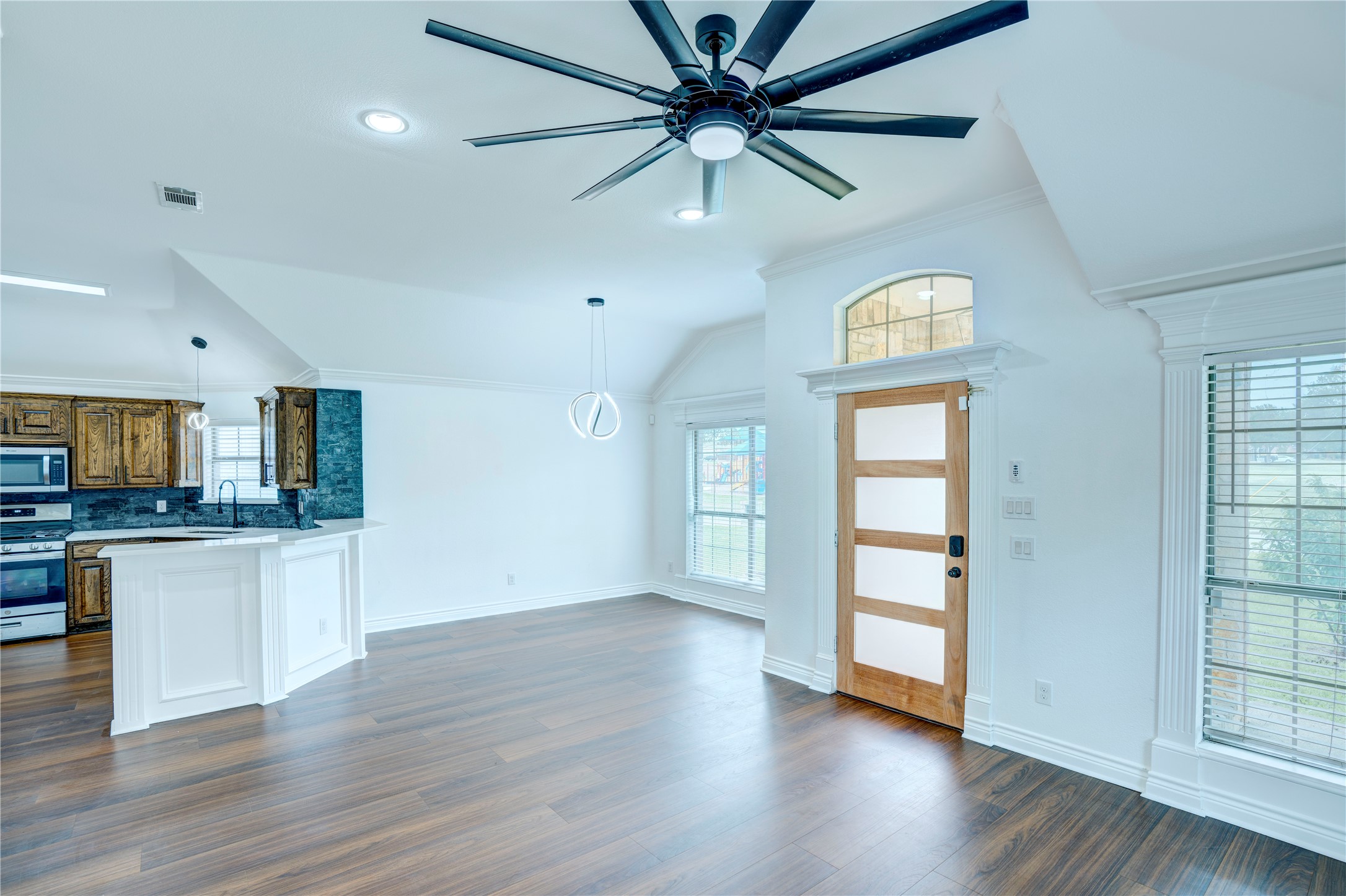 3101 Angle Avenue Fort Worth TX 76106