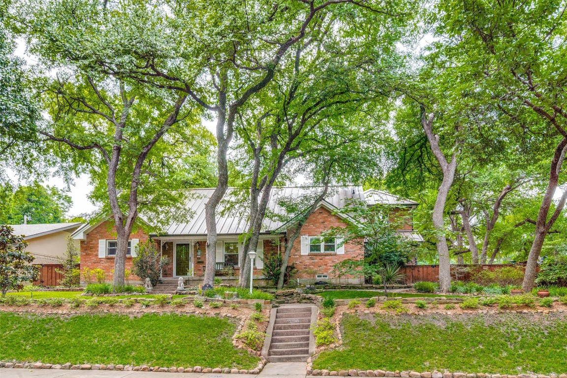 10608 Creekmere Drive Dallas TX 75218