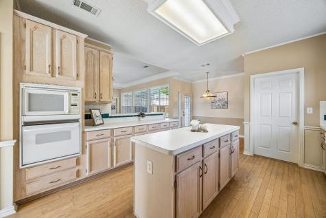 6602 Lynch Lane Garland TX 75044