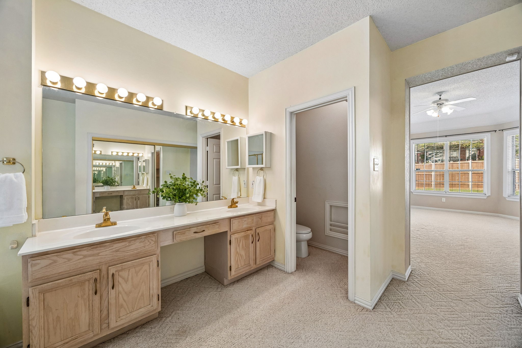 6602 Lynch Lane Garland TX 75044