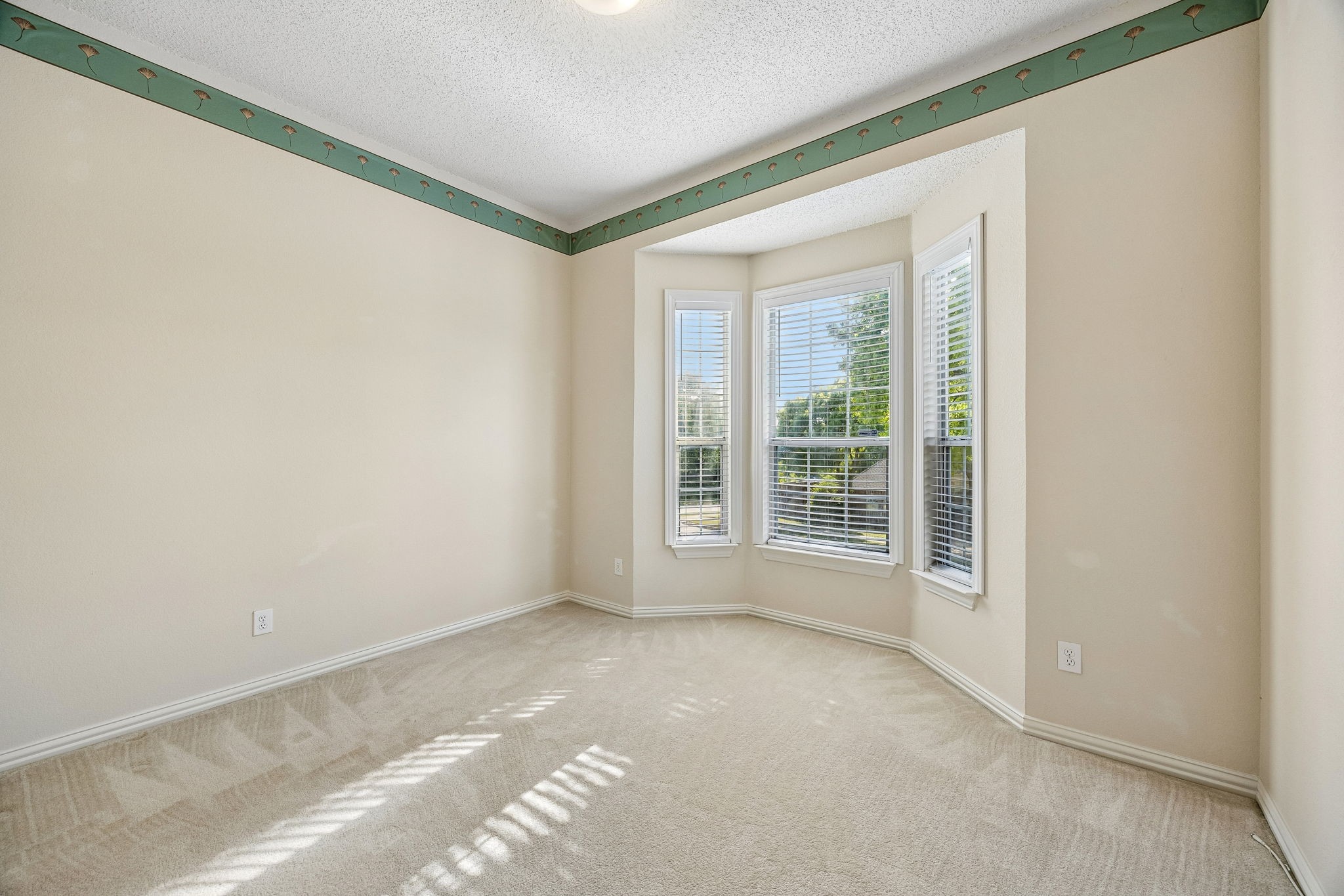 6602 Lynch Lane Garland TX 75044