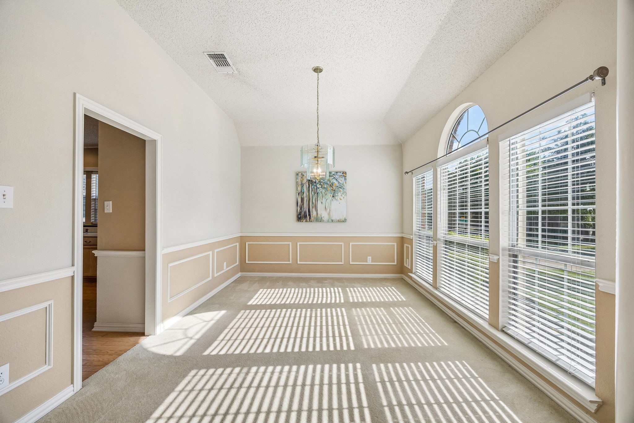 6602 Lynch Lane Garland TX 75044