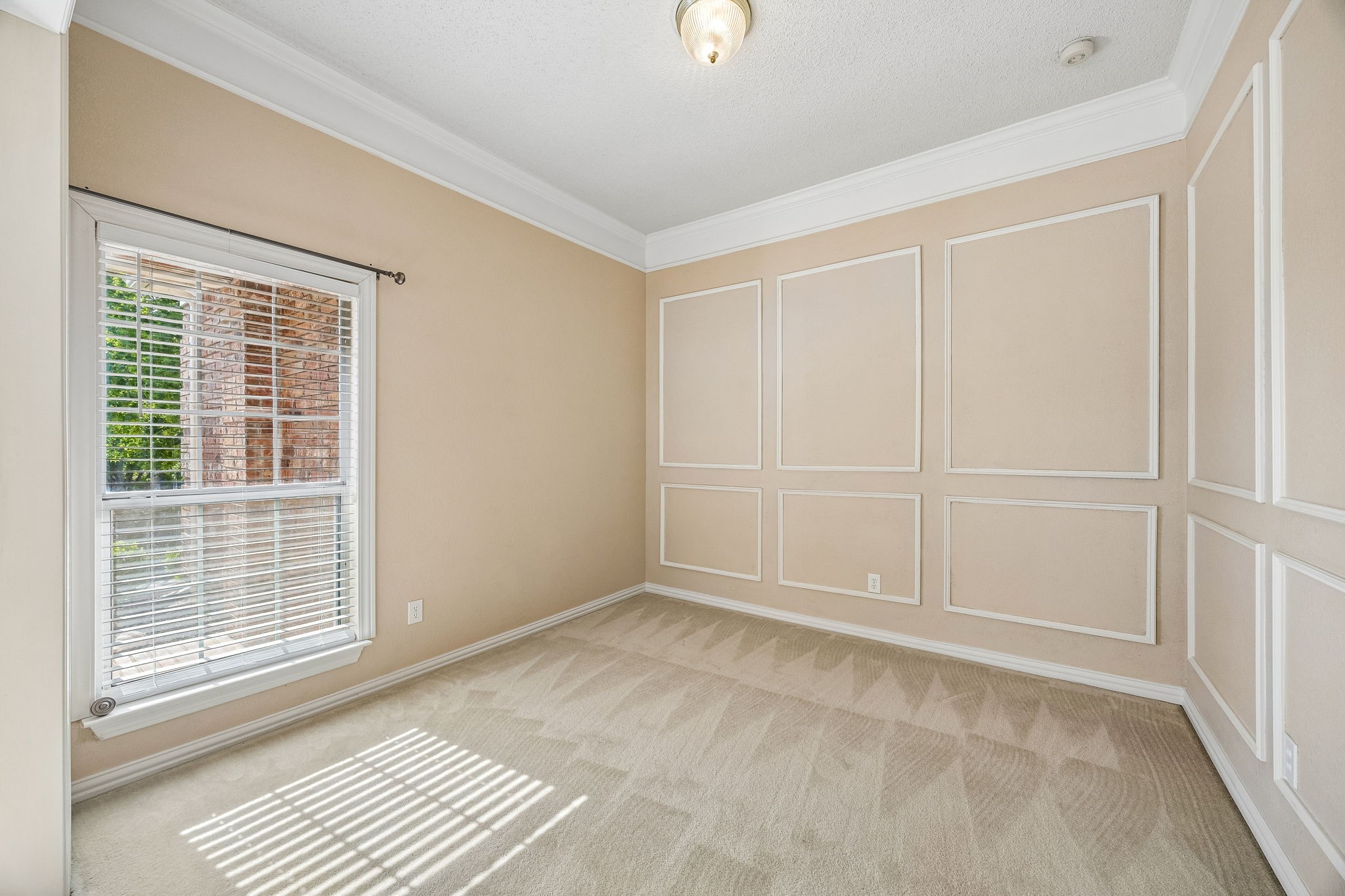 6602 Lynch Lane Garland TX 75044