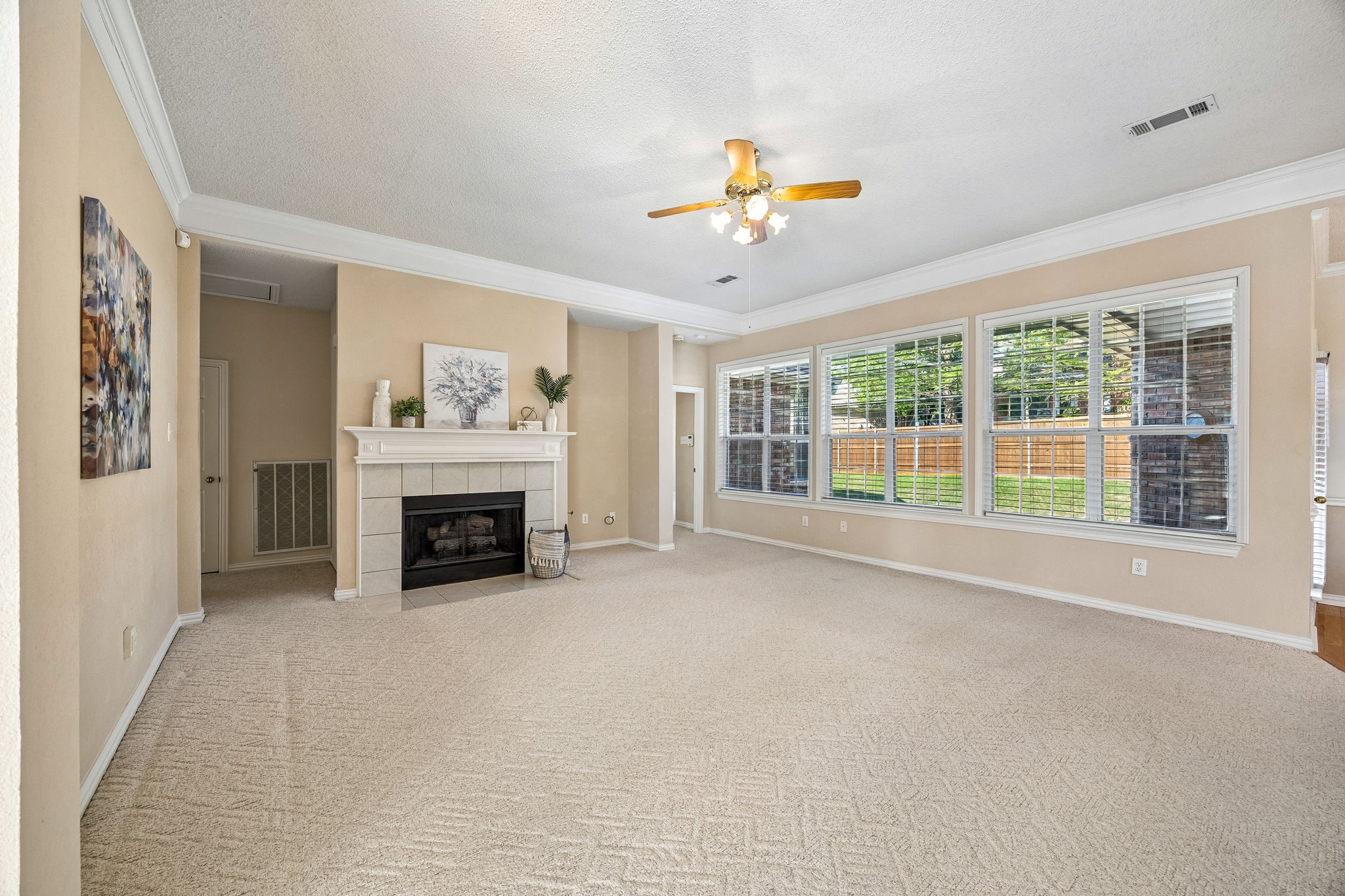 6602 Lynch Lane Garland TX 75044