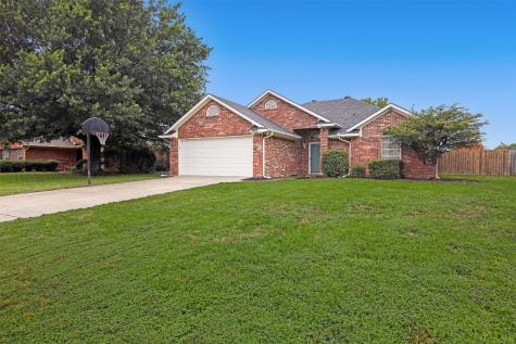 1802 La Fontaine Lane Greenville TX 75402
