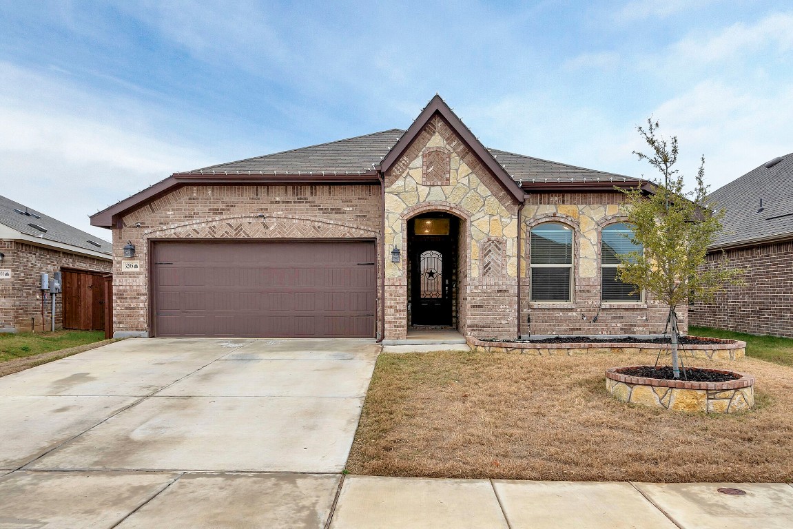 3205 Buckskin Trail Aubrey TX 76227