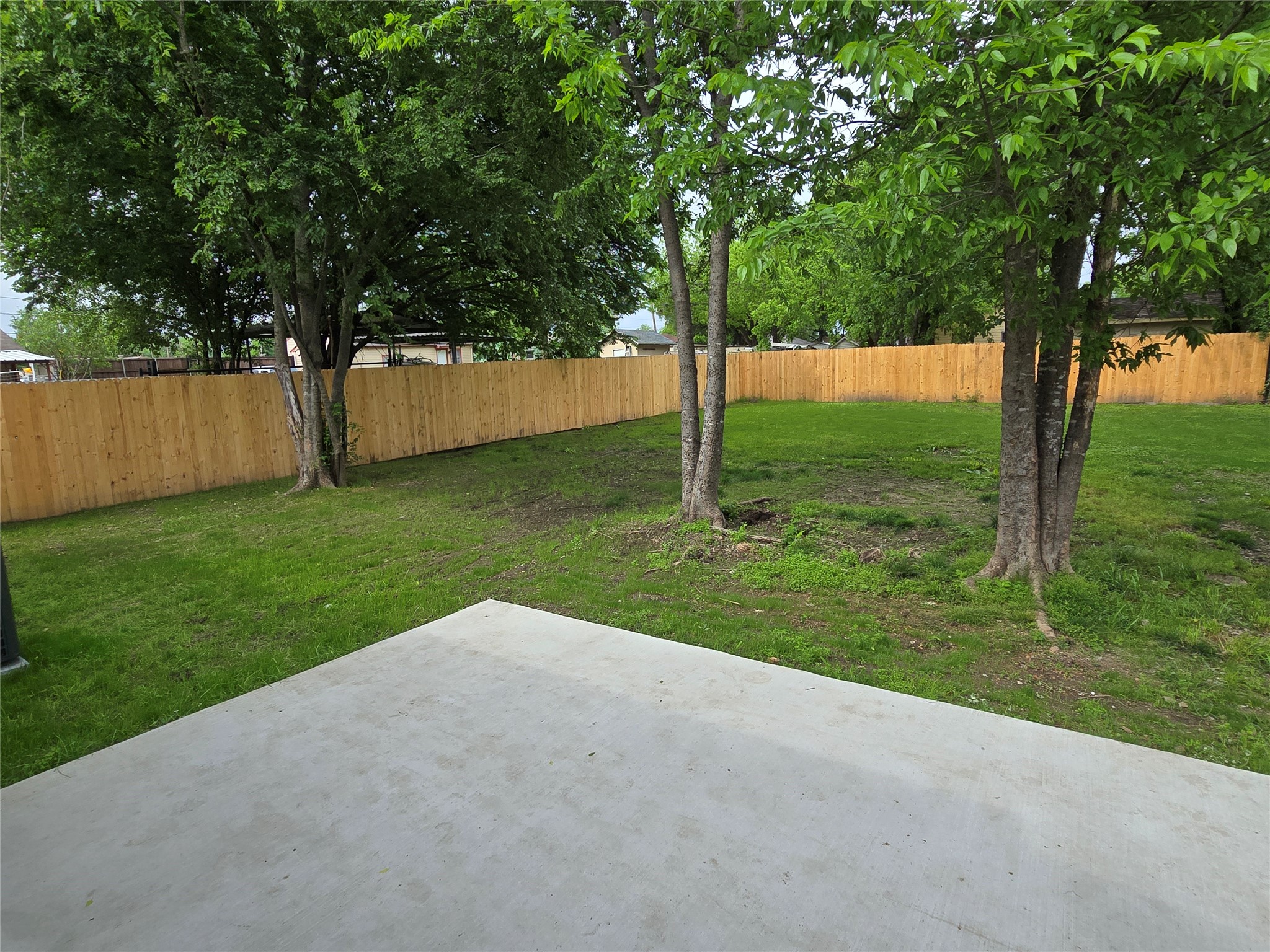 515 Elkhart Avenue Dallas TX 75217