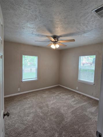 515 Elkhart Avenue Dallas TX 75217