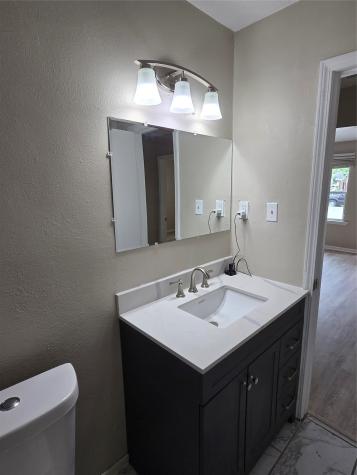515 Elkhart Avenue Dallas TX 75217