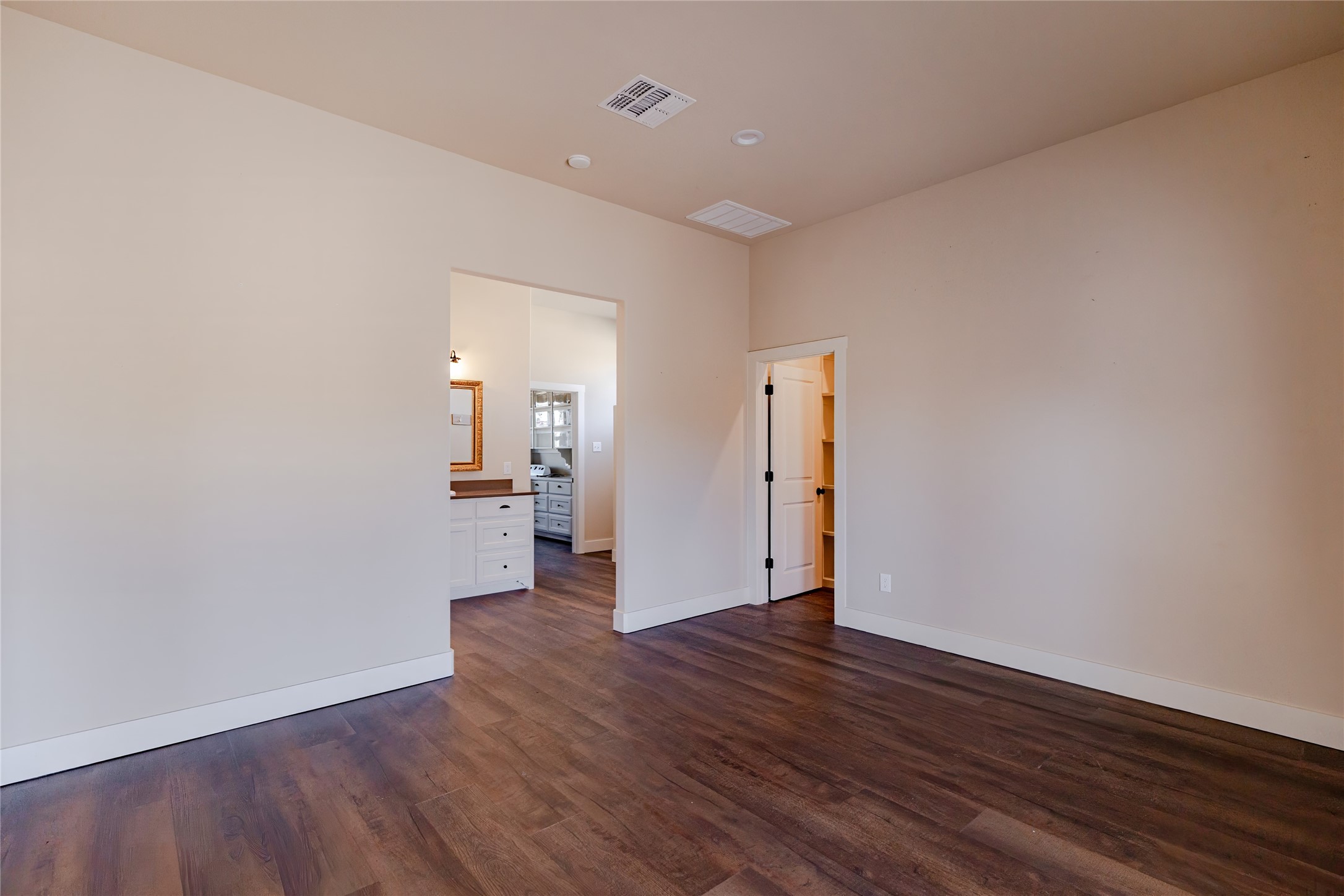 1433 County Road 1180 Decatur TX 76234