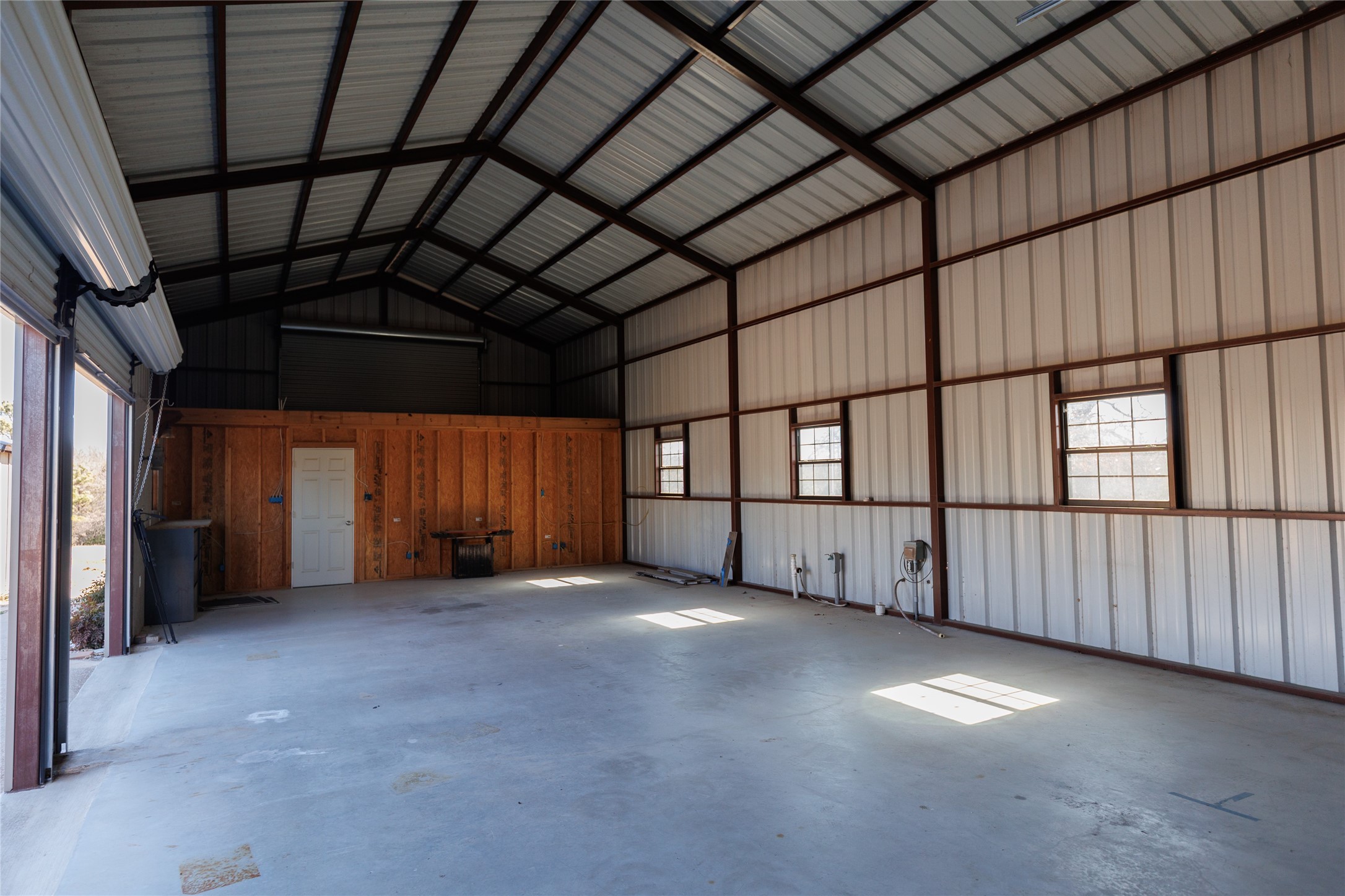 1433 County Road 1180 Decatur TX 76234
