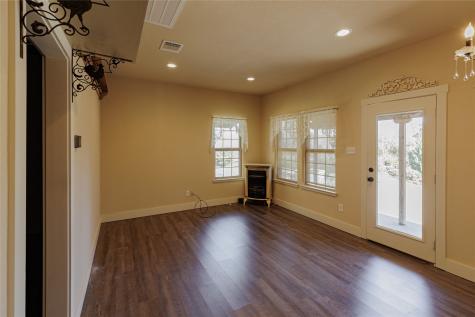 1433 County Road 1180 Decatur TX 76234