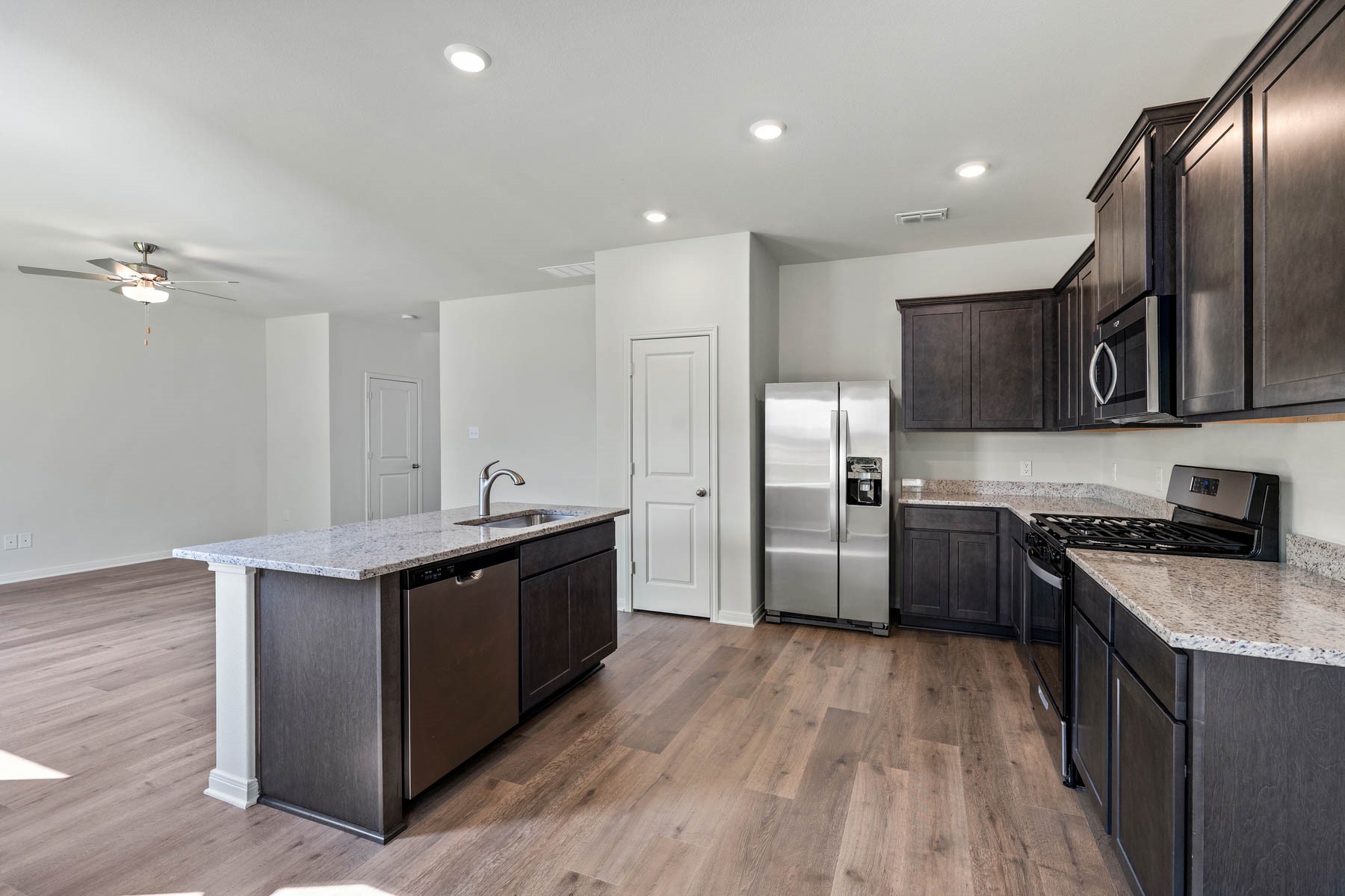 8420 Fort Benton Drive Ponder TX 76259