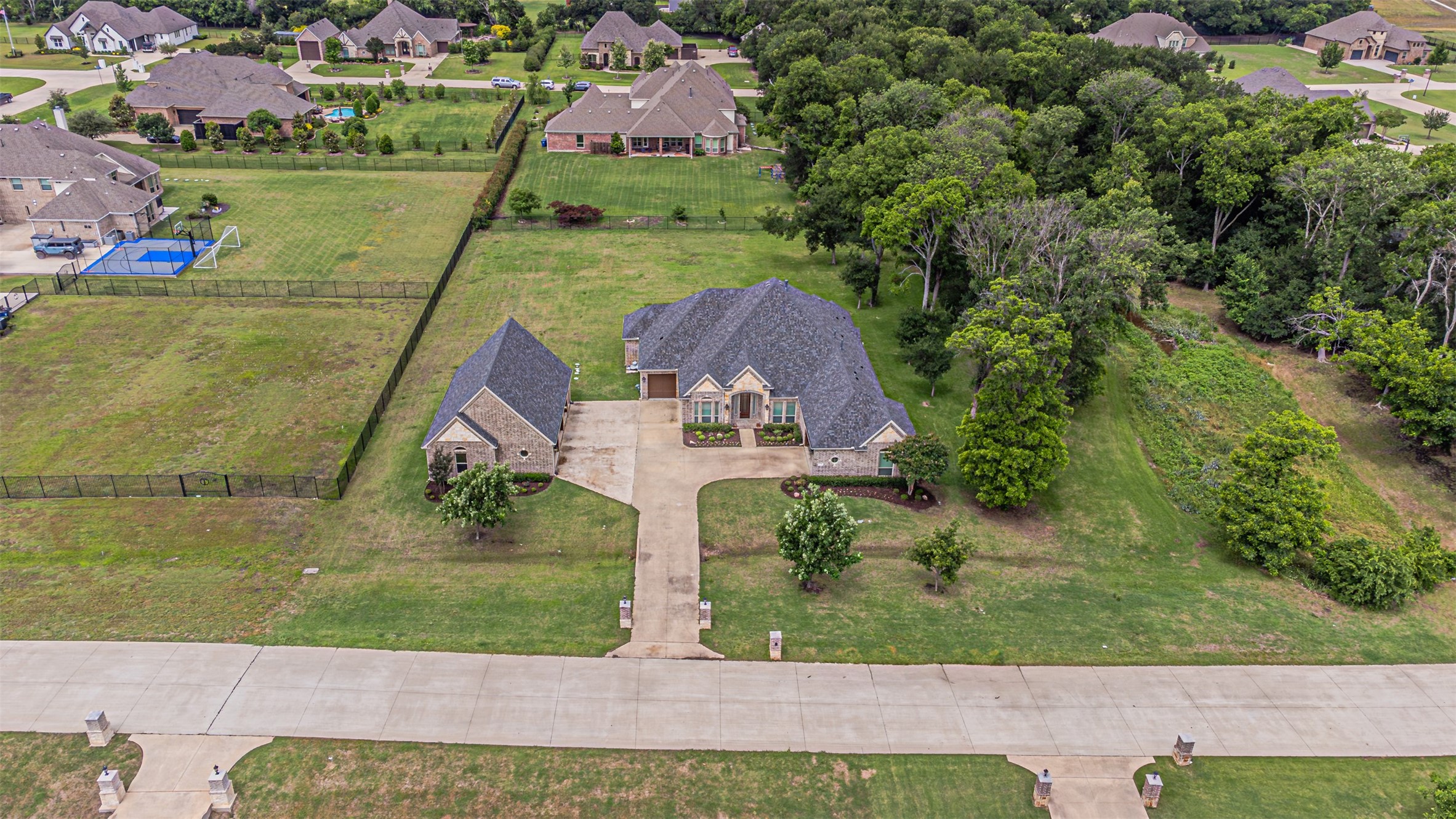 1720 Lincoln Road Lucas TX 75002
