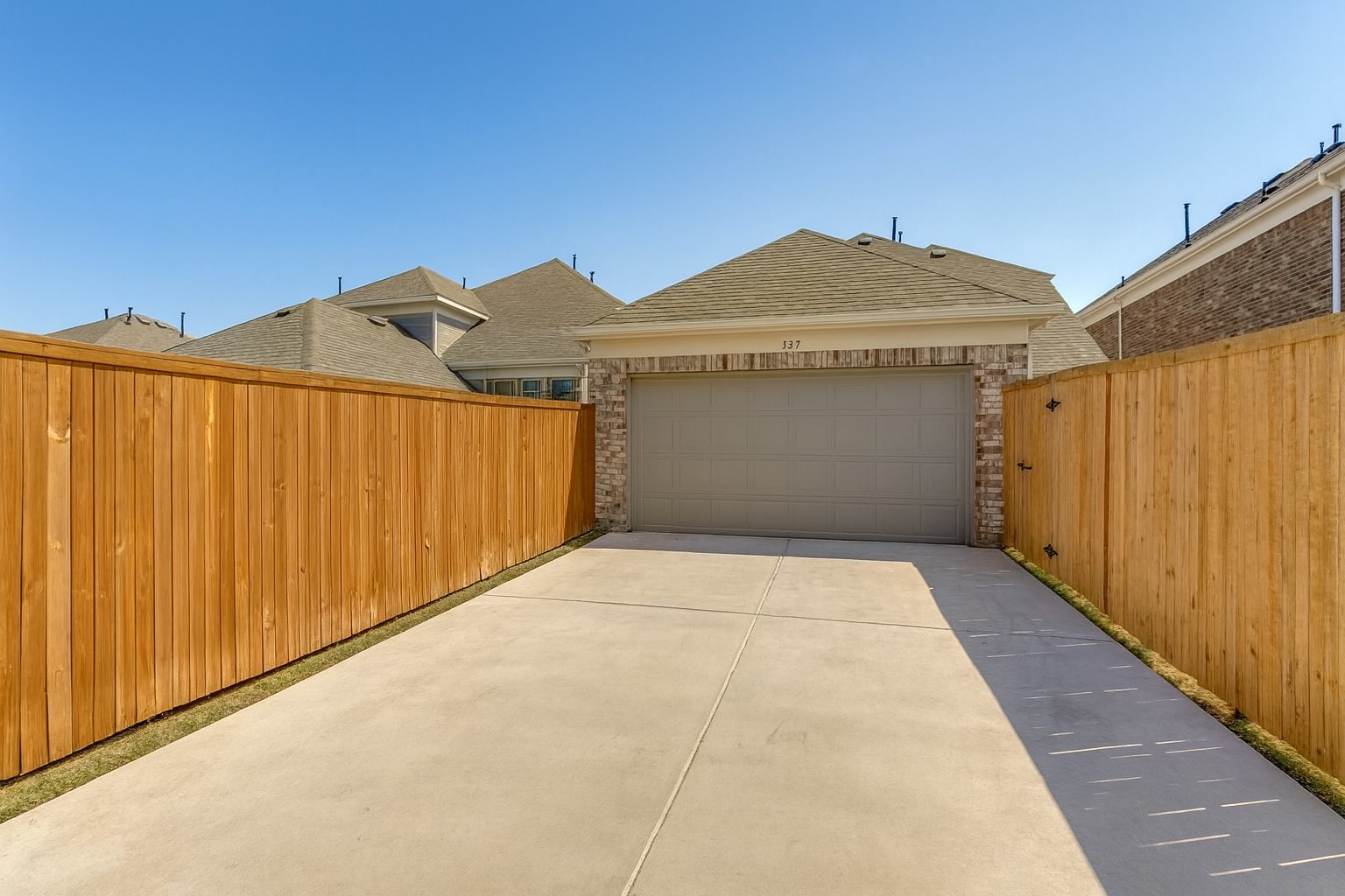 337 Gleneagles Drive Garland TX 75040