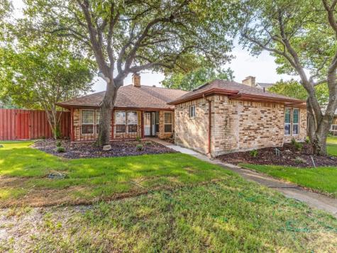 806 Pebblecreek Drive Garland TX 75040