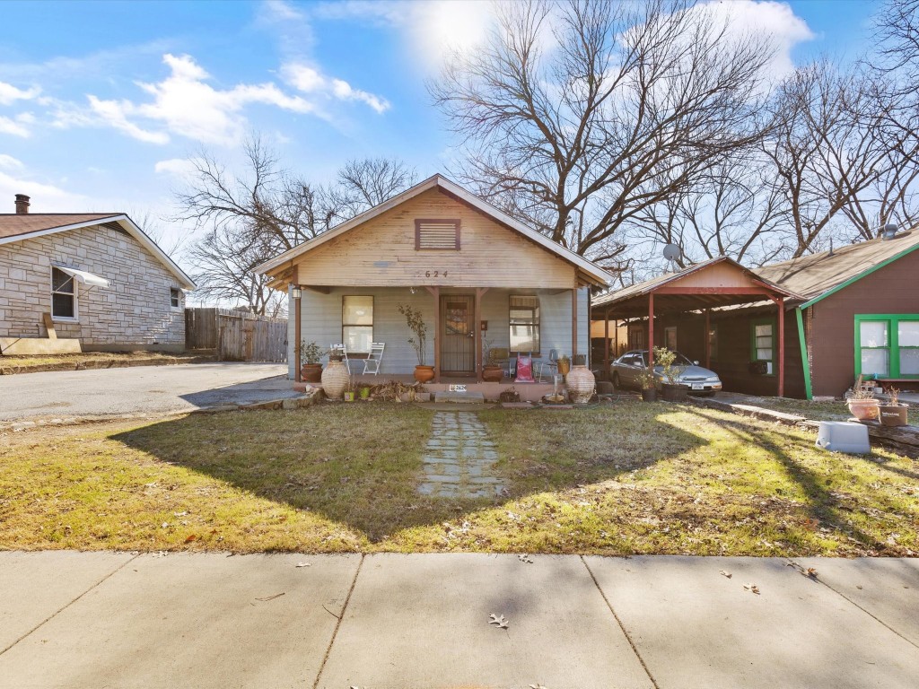 2624 Bomar Avenue Fort Worth TX 76103