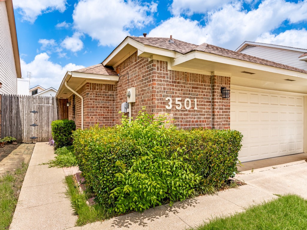 3501 Aries Drive Garland TX 75044