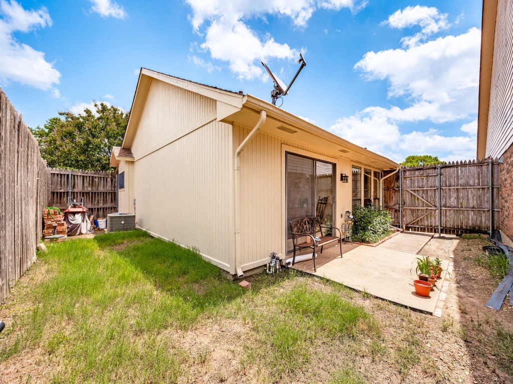3501 Aries Drive Garland TX 75044