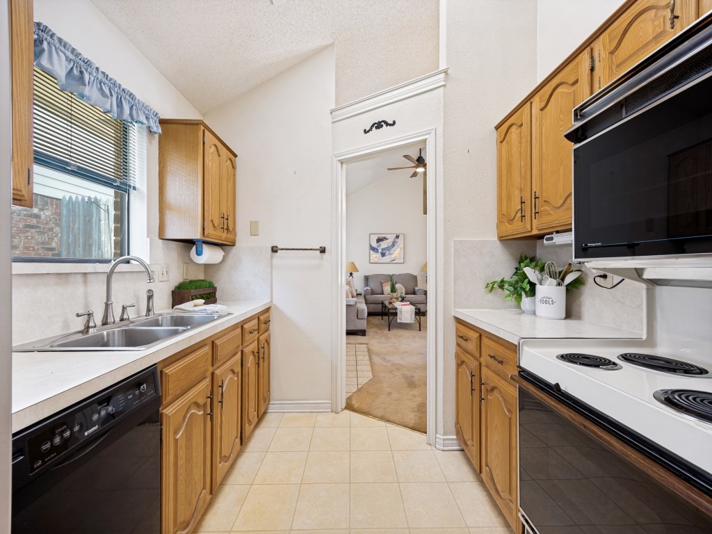 3501 Aries Drive Garland TX 75044