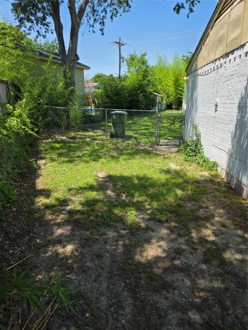1003 Quincy Circle Garland TX 75040
