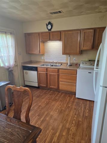 1003 Quincy Circle Garland TX 75040
