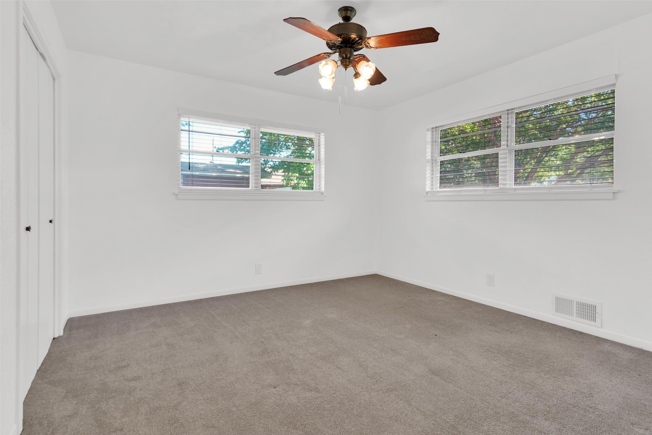 2711 W Morton Street Denison TX 75020