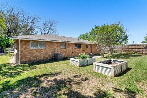 2711 W Morton Street Denison TX 75020