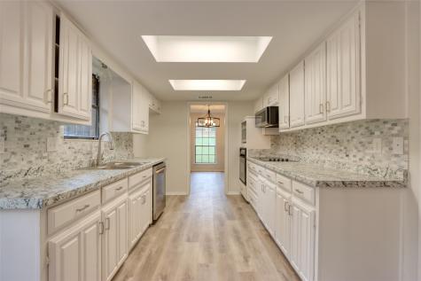306 Larry Drive Duncanville TX 75137