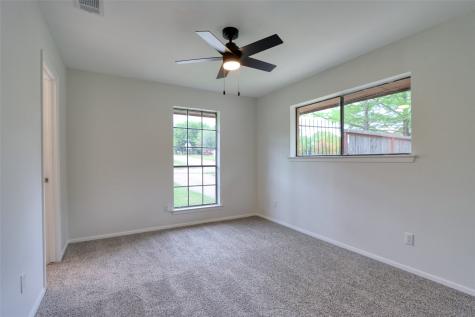 306 Larry Drive Duncanville TX 75137