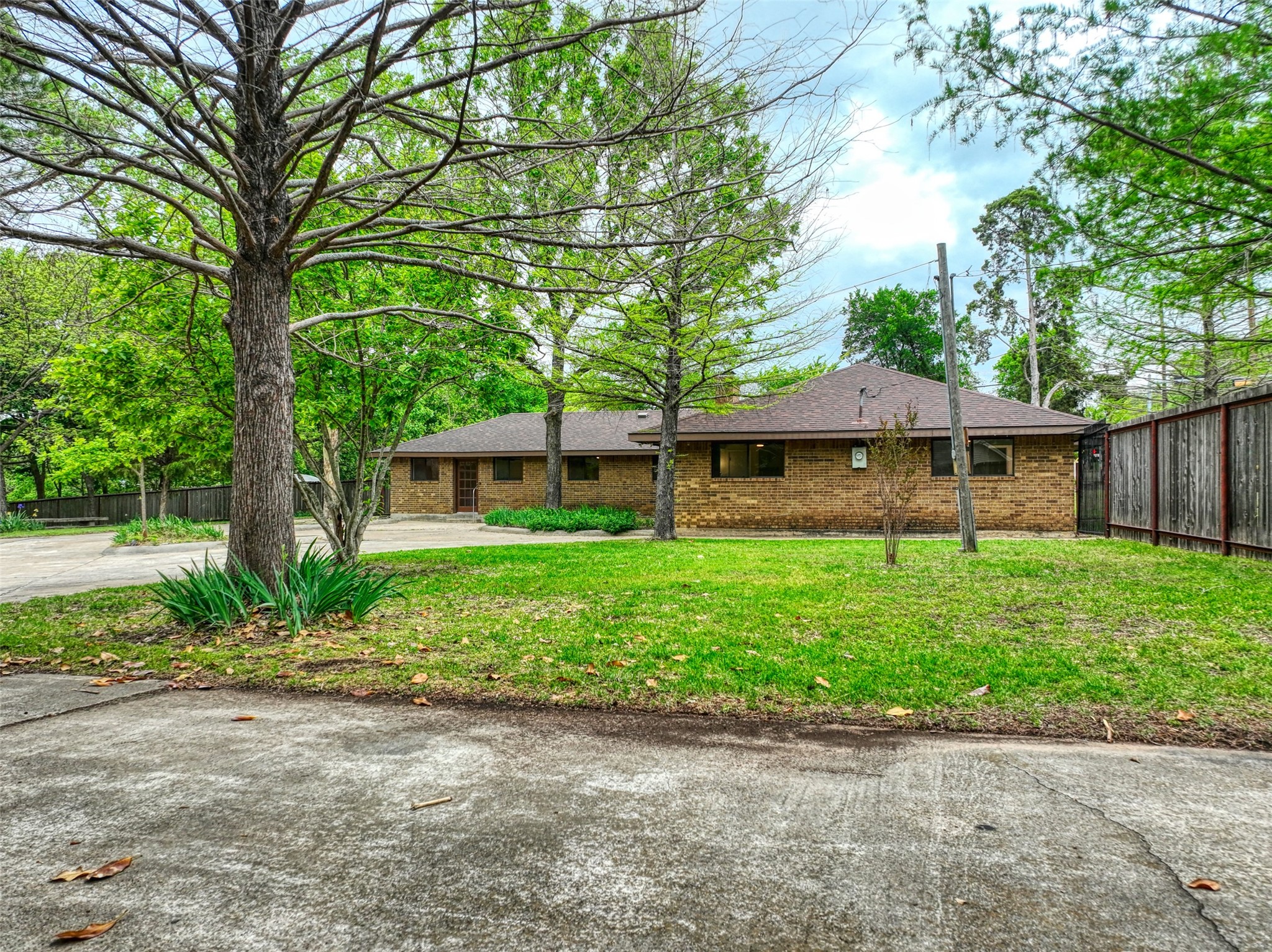 306 Larry Drive Duncanville TX 75137