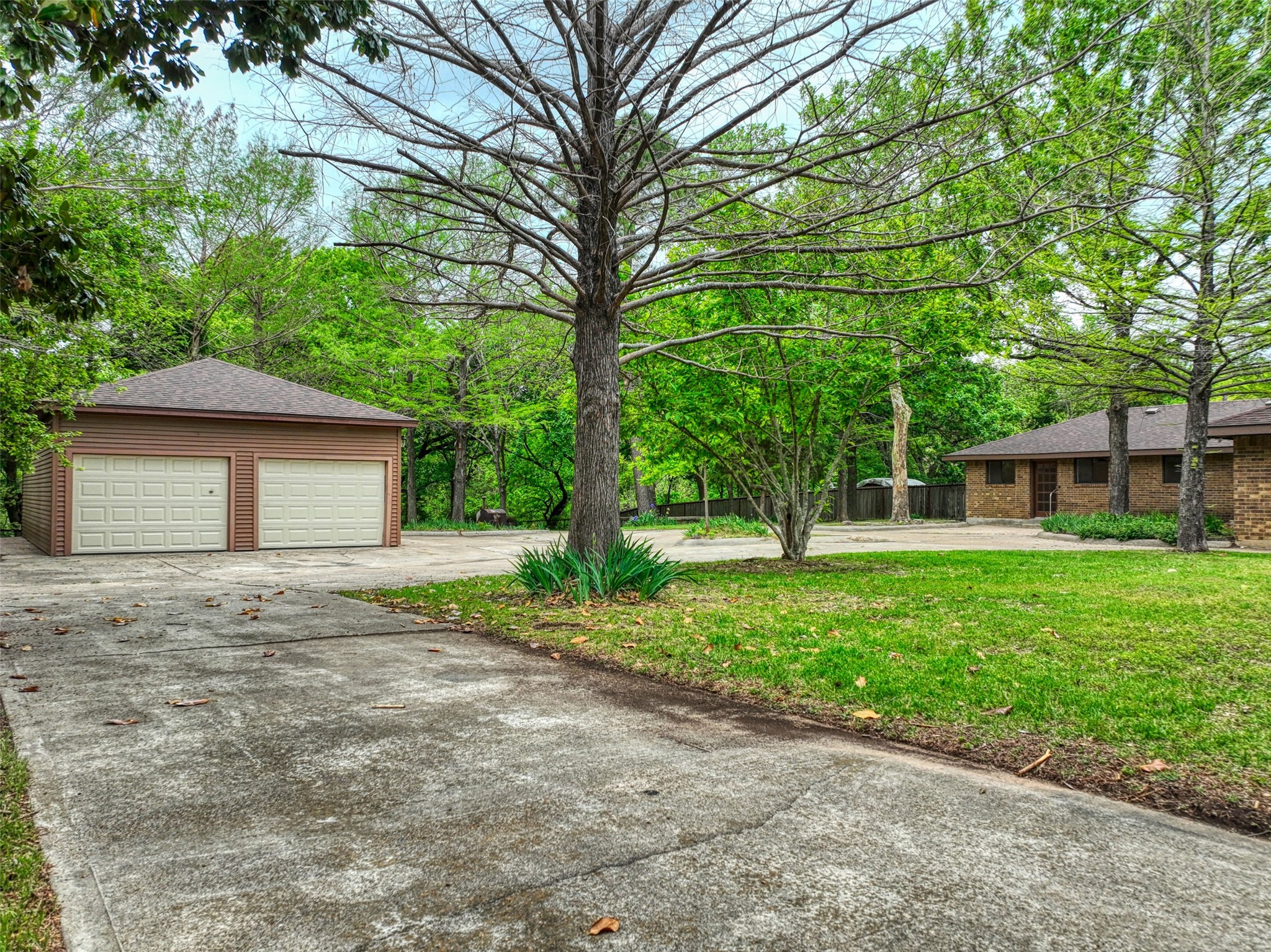 306 Larry Drive Duncanville TX 75137
