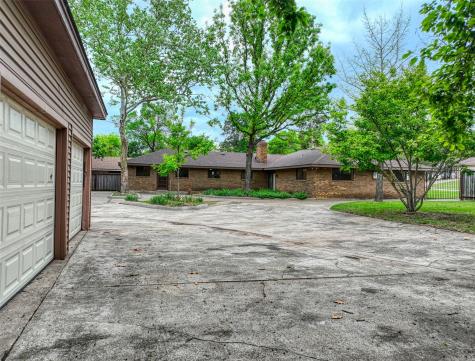 306 Larry Drive Duncanville TX 75137
