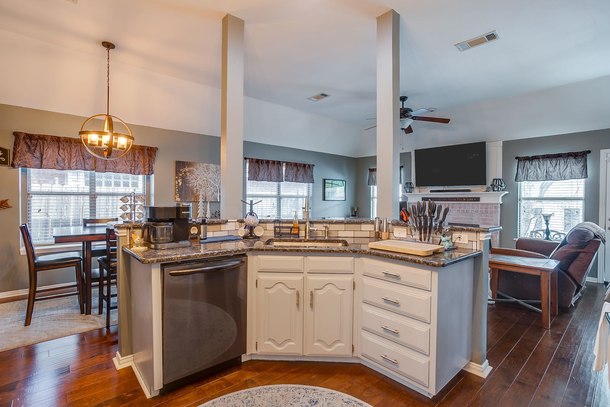 2410 Green Willow Court Arlington TX 76001