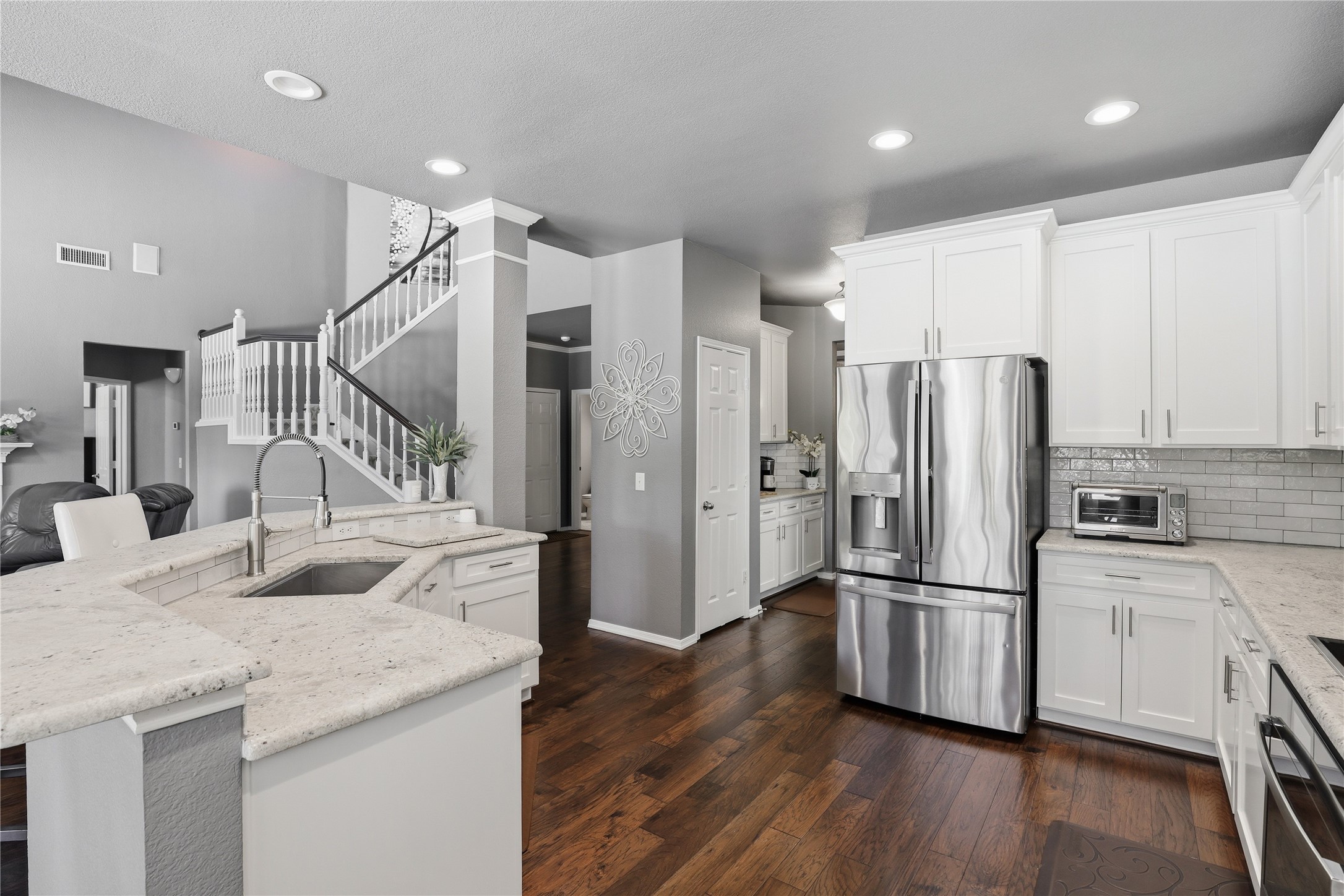 2455 Whispering Breeze Drive Grand Prairie TX 75050