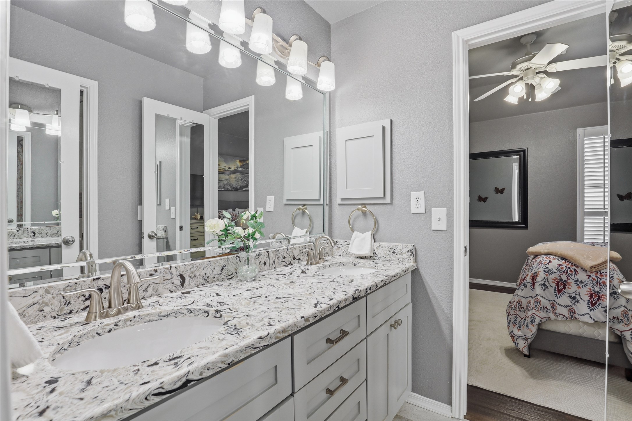 2455 Whispering Breeze Drive Grand Prairie TX 75050