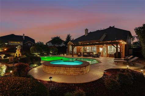 2455 Whispering Breeze Drive Grand Prairie TX 75050