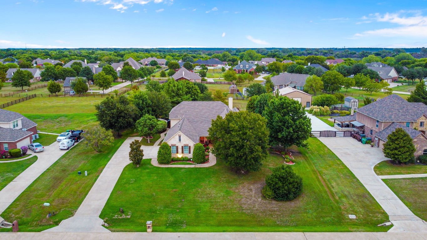 7909 Oak Creek Lane Denton TX 76208