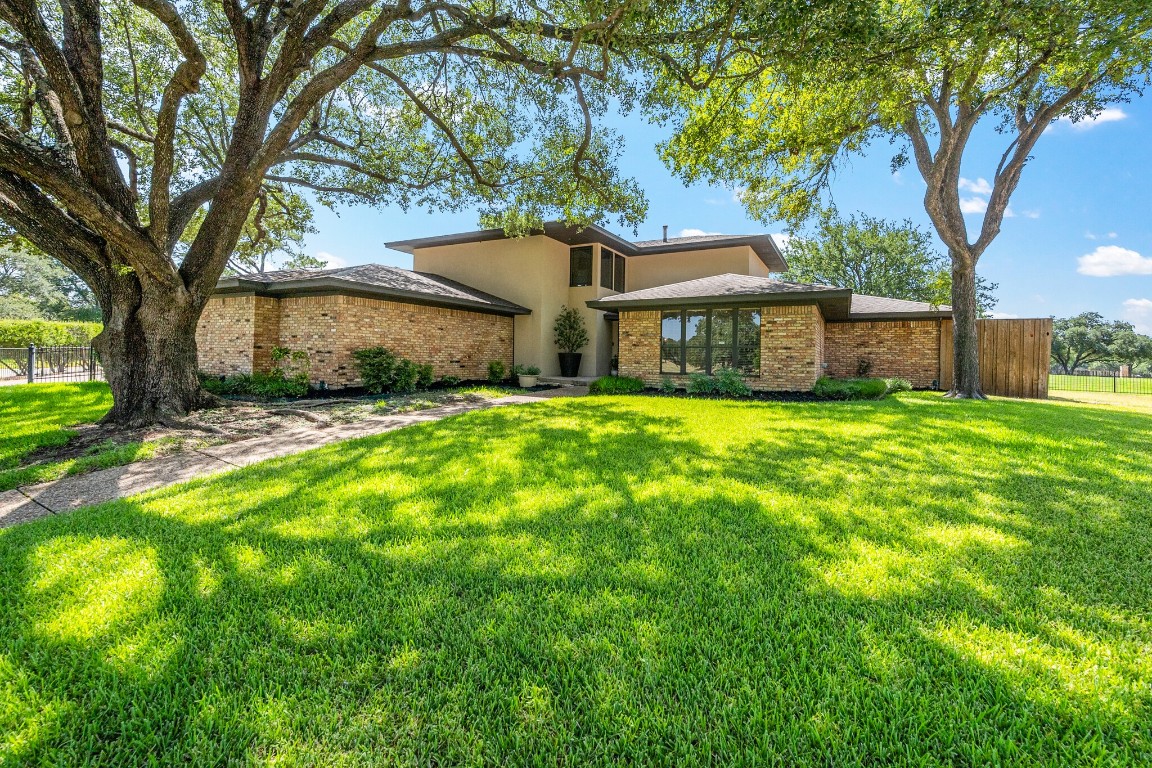 1116 Country Club Court Mansfield TX 76063