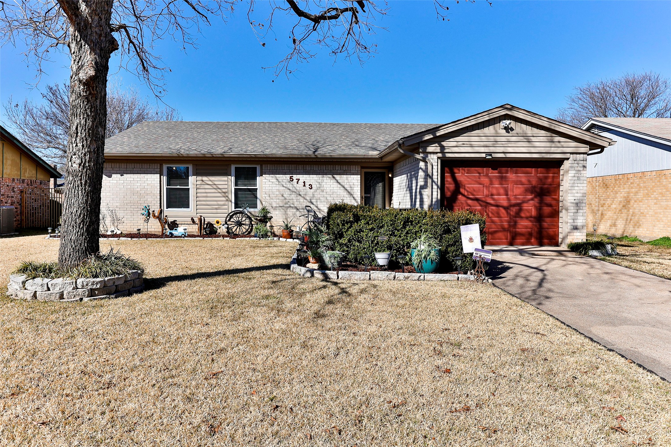 5713 Brent Drive Haltom City TX 76148