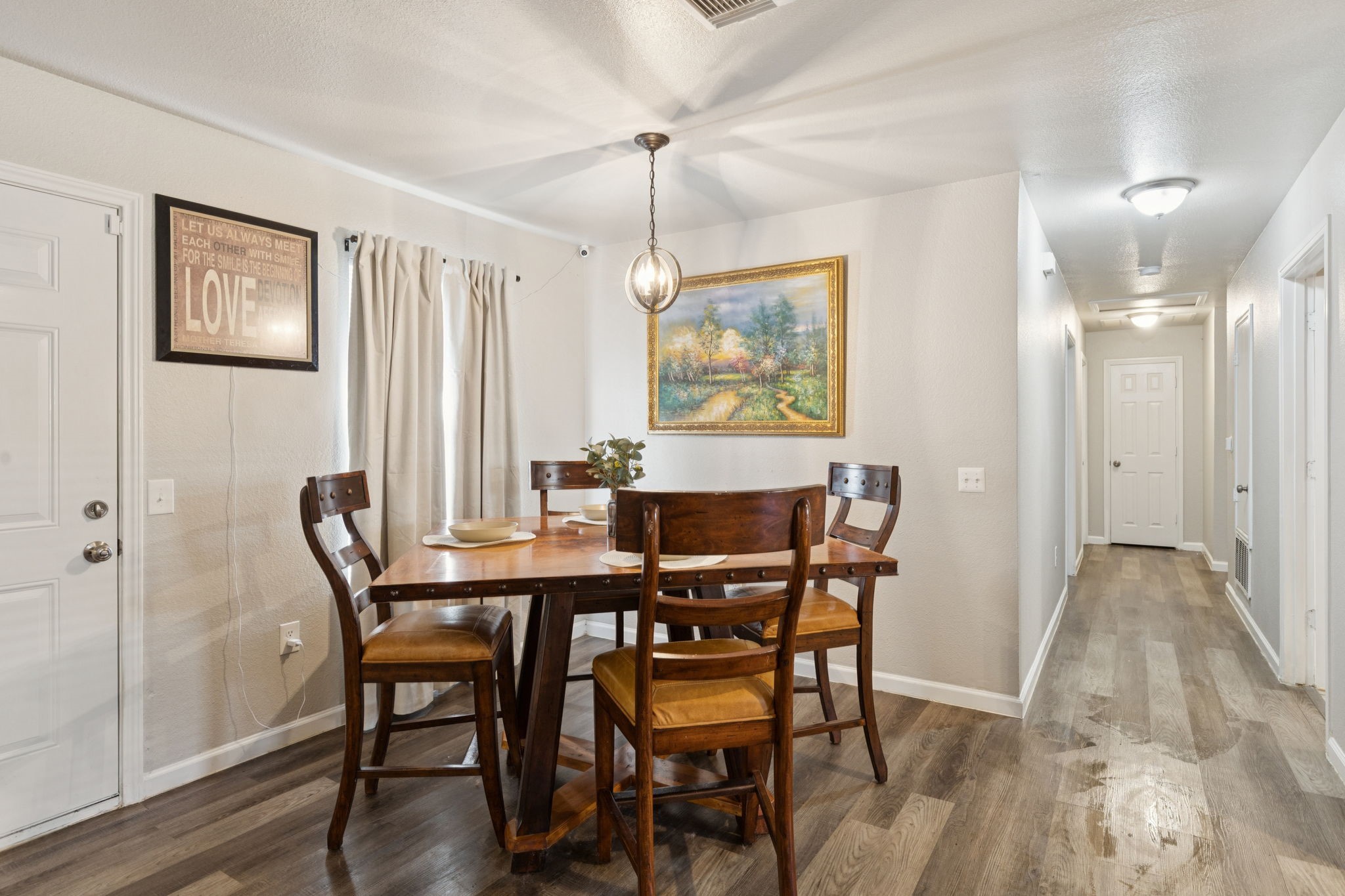 2710 Silkwood Street Dallas TX 75215