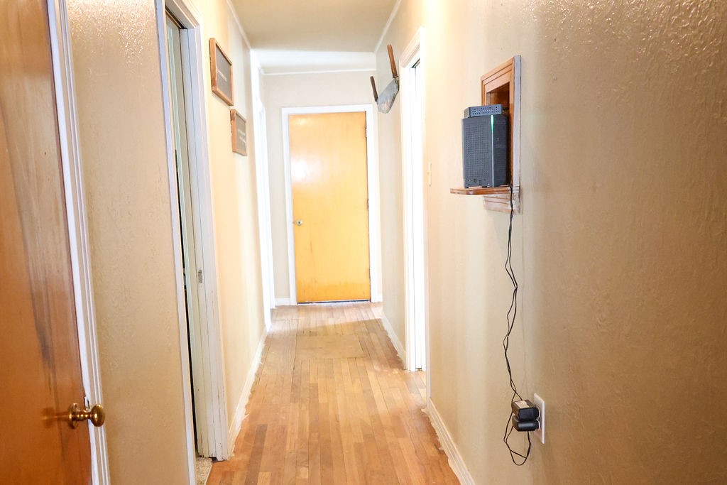 725 S Austin Street De Leon TX 76444