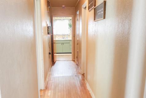 725 S Austin Street De Leon TX 76444