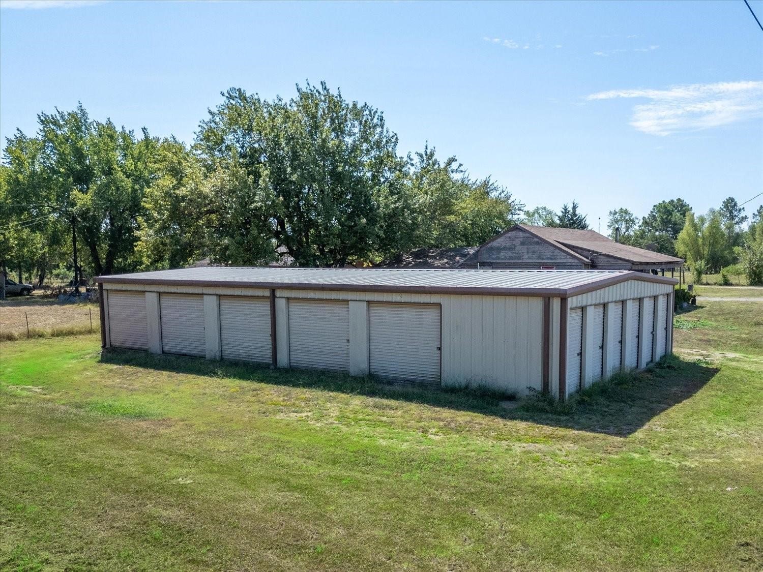 7513 Highway 34 Wolfe City TX 75496