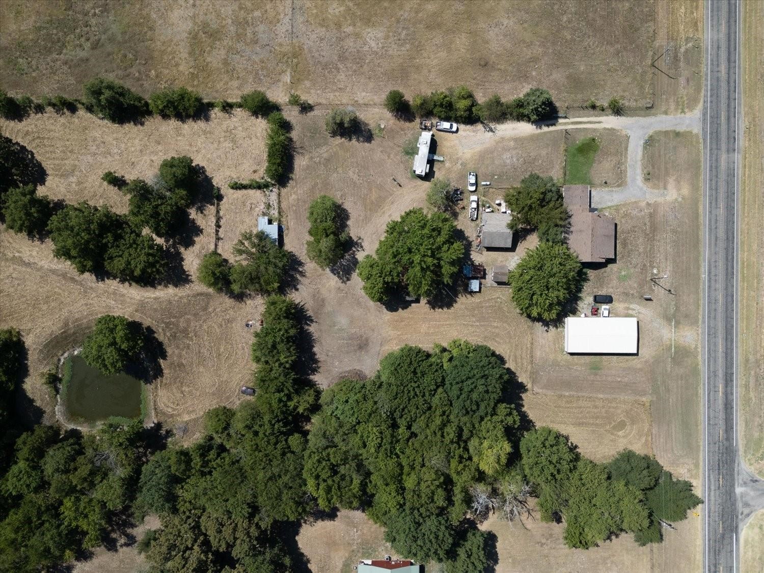 7513 Highway 34 Wolfe City TX 75496