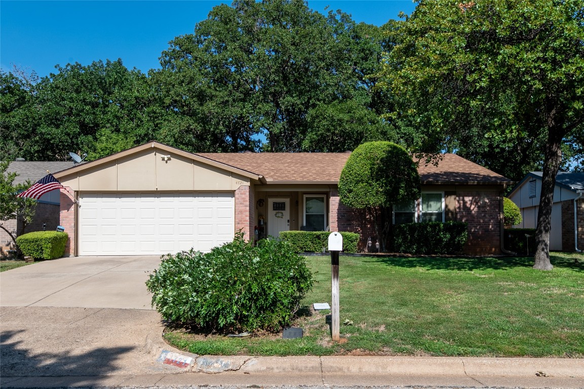 4721 Crest Drive Arlington TX 76017